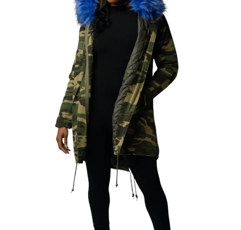 fashionable metallic puffer jacket for women -Hoodie Coat With Detachable Fur In Camouflage