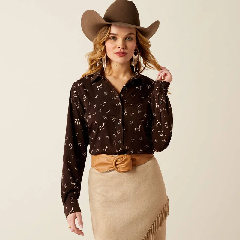 cute knotted hem short sleeve tee -Ariat Women's Homestyle L/S Western Button Down Shirt in Brown Mole Ranch Brand